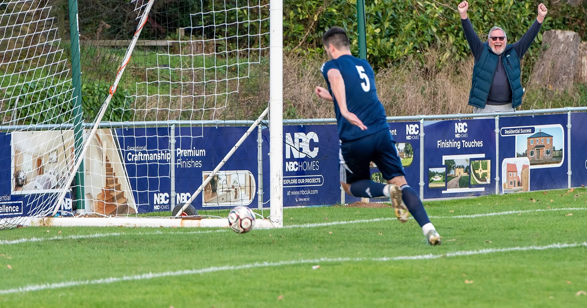 Footy crwod web Footy crwod web