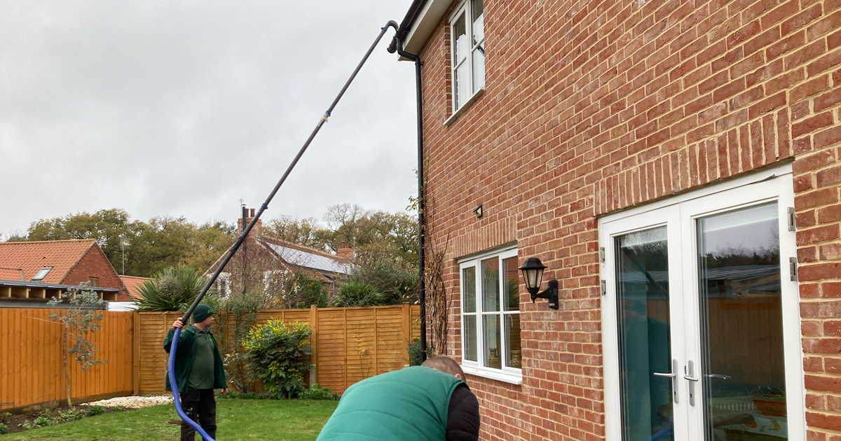 Gutter web 5 Gutter web 5