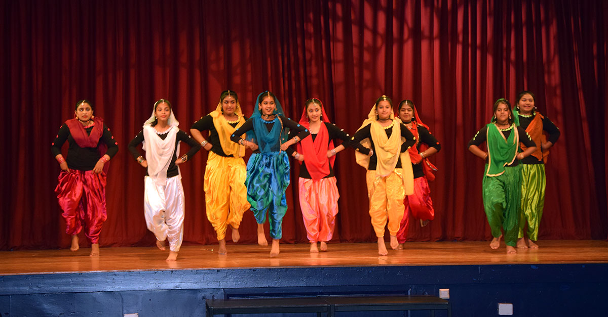 Fashion dancing Fashion dancing