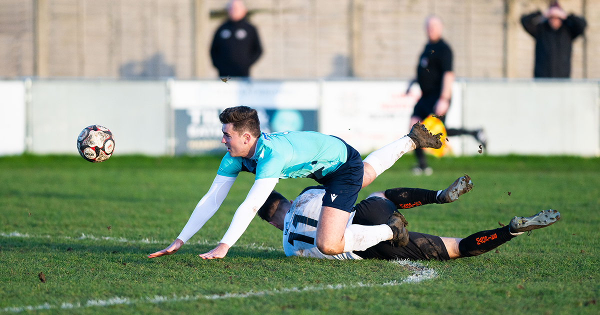 WEB 36 Red card tackle on Hilliard WEB 36 Red card tackle on Hilliard
