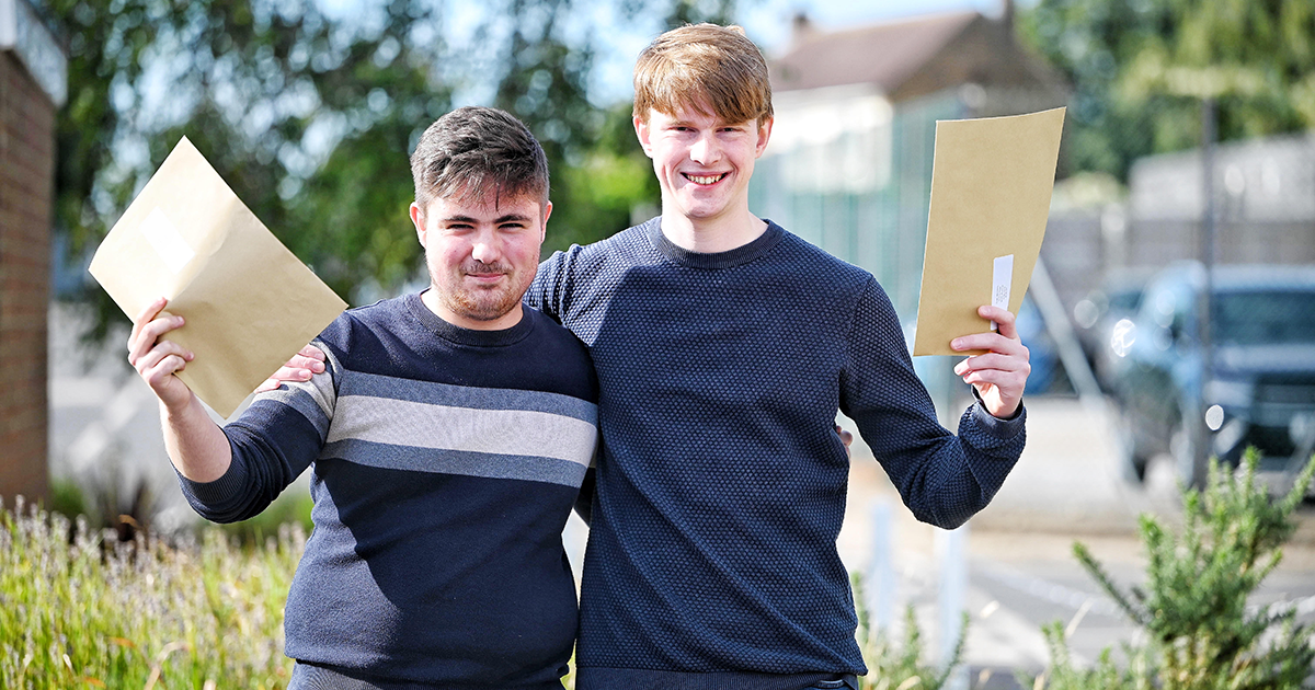 Web Mackenzie Whitehouse Baker and Finley Meehan celebrate their A Levels at Springwood Web Mackenzie Whitehouse Baker and Finley Meehan celebrate their A Levels at Springwood